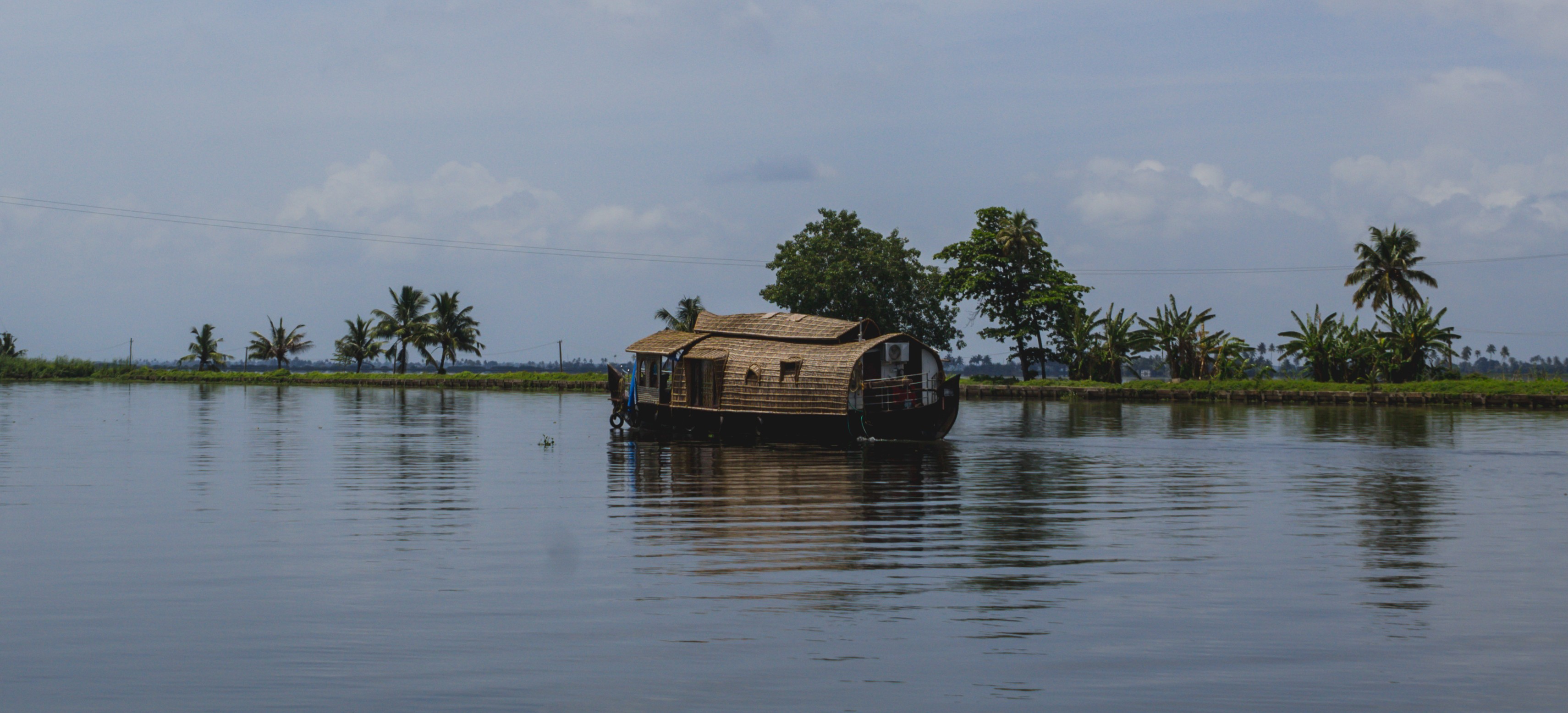 House boat service in Alappuzha